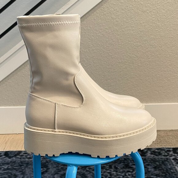 Public Desire Cream Heeled Boots - Picture 3 of 8